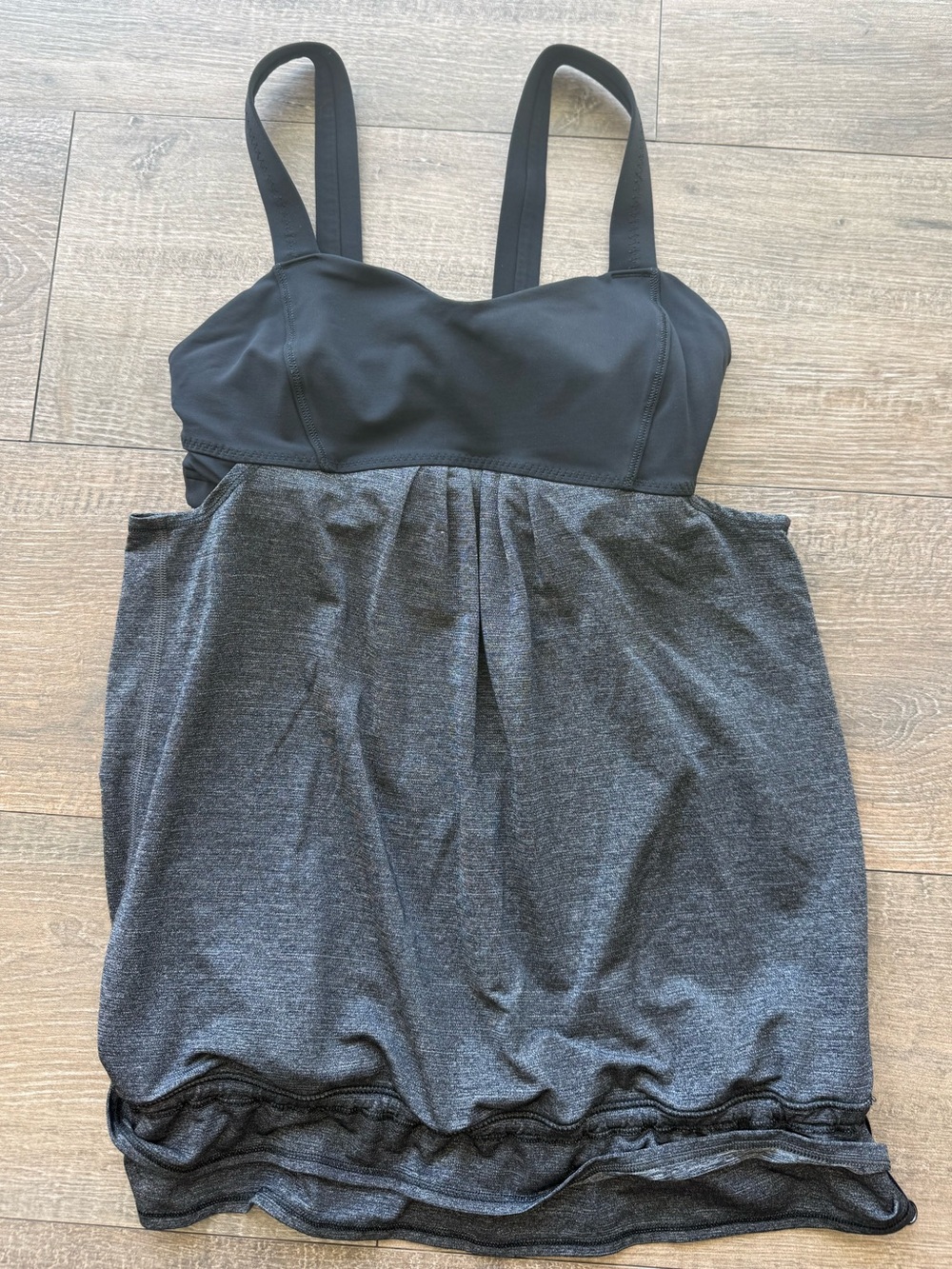 Vintage Lululemon tank with built in bra